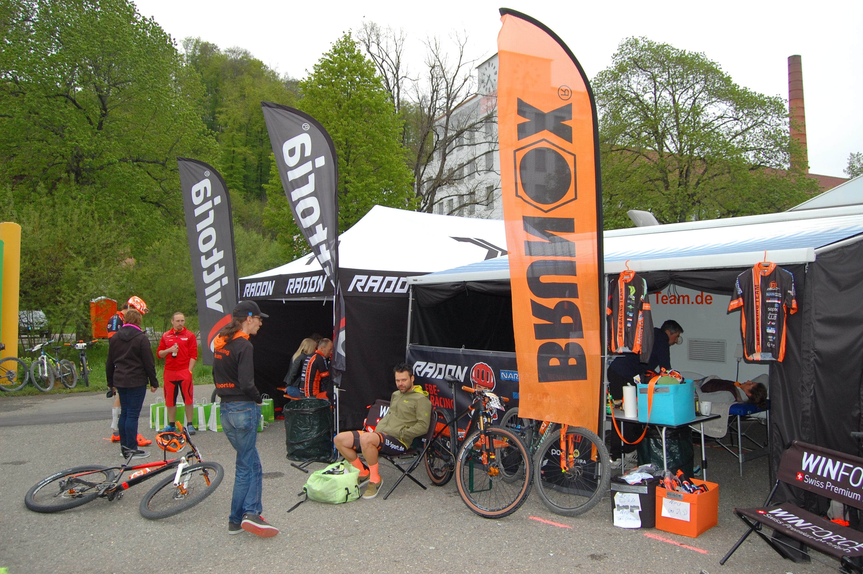 EBE Racing Team · Pop-up Werkstatt bei einem Event – BrandauBikes